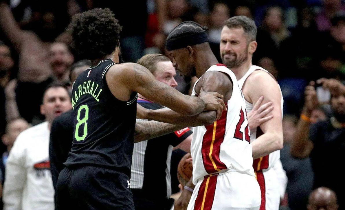 包含热火陷入低谷,冲击季后赛连败,巴特勒球队命运悬念!的词条