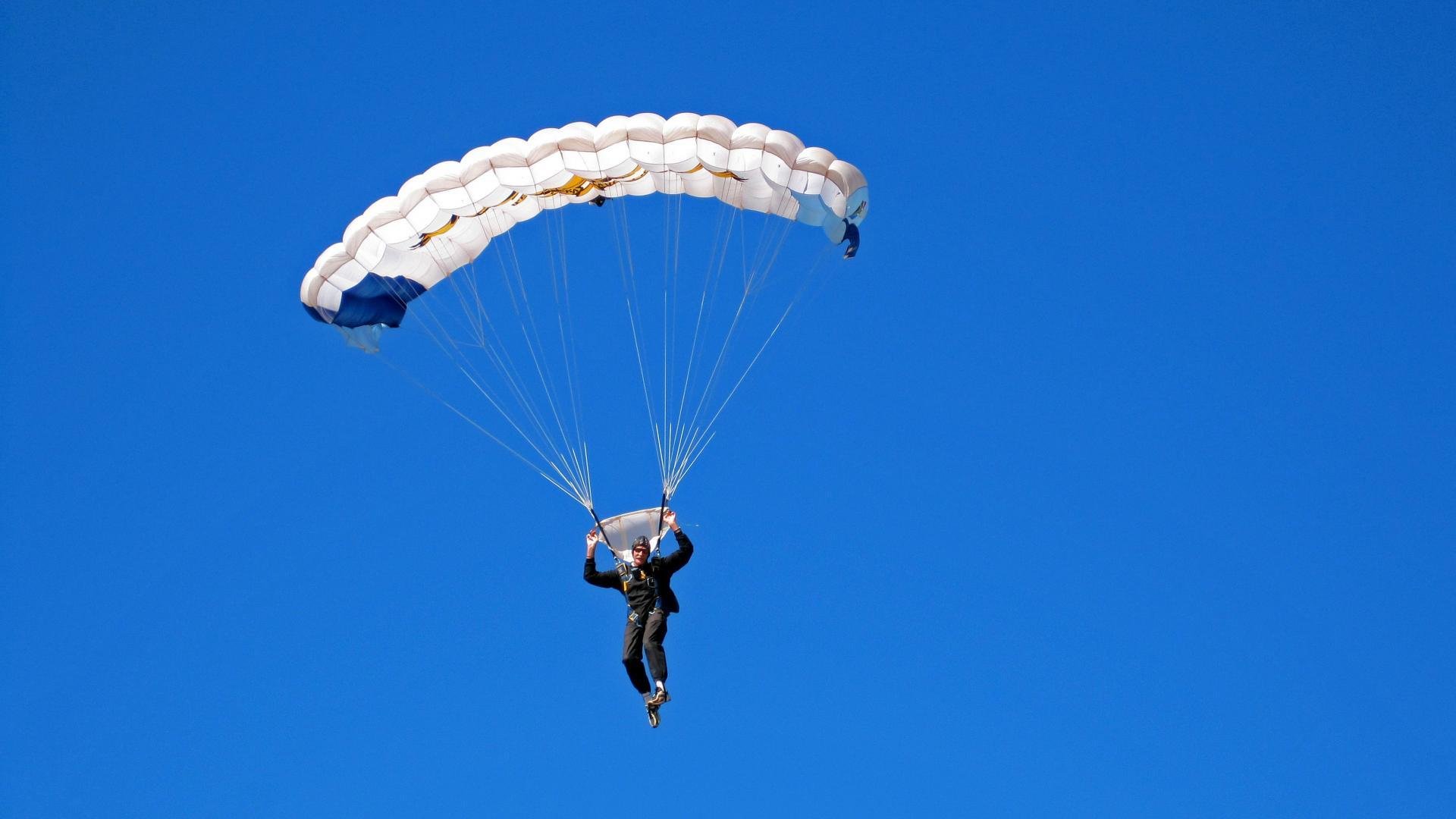  郑钦文年终总决赛再负萨巴伦卡 